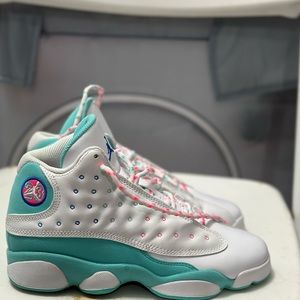 Air Jordan kids retro 13. “Aurora green”. Size 5.5